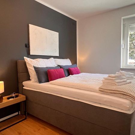 Ferienwohnung Imzaro: Erdgeschoss, 2 Schlafzimmer Plus Schlafsofa, Eigener Eingang, Grosse Terrasse Mit Garten! Spittal an der Drau Bagian luar foto
