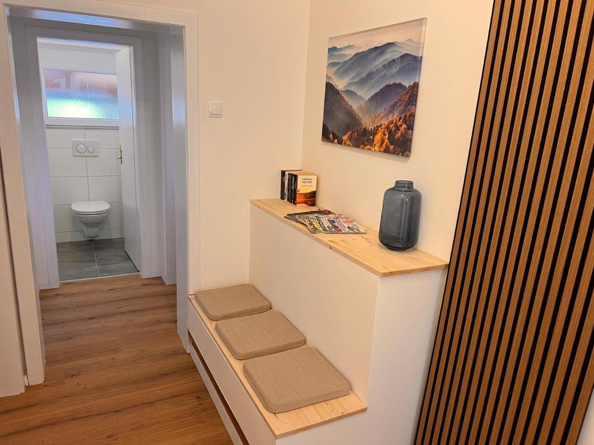 Ferienwohnung Imzaro: Erdgeschoss, 2 Schlafzimmer Plus Schlafsofa, Eigener Eingang, Grosse Terrasse Mit Garten! Spittal an der Drau Bagian luar foto