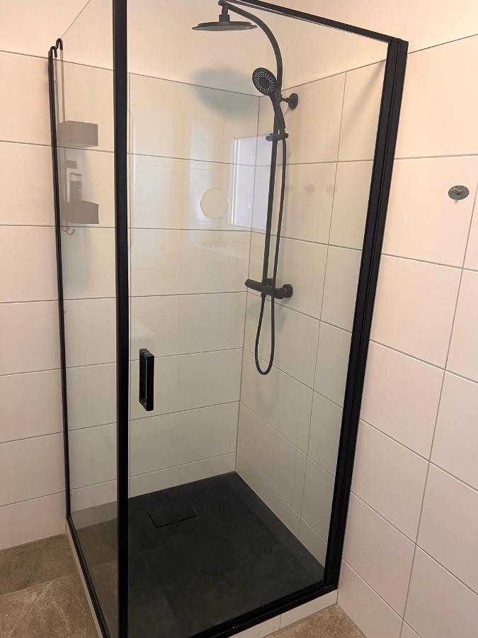 Ferienwohnung Imzaro: Erdgeschoss, 2 Schlafzimmer Plus Schlafsofa, Eigener Eingang, Grosse Terrasse Mit Garten! Spittal an der Drau Bagian luar foto